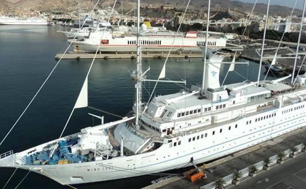 Un velero de Bahamas llega el martes al puerto de Almería