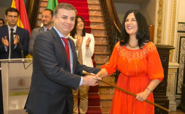 La primera mujer Subdelegada del Gobierno en Granada promete ser la voz de la provincia en Madrid