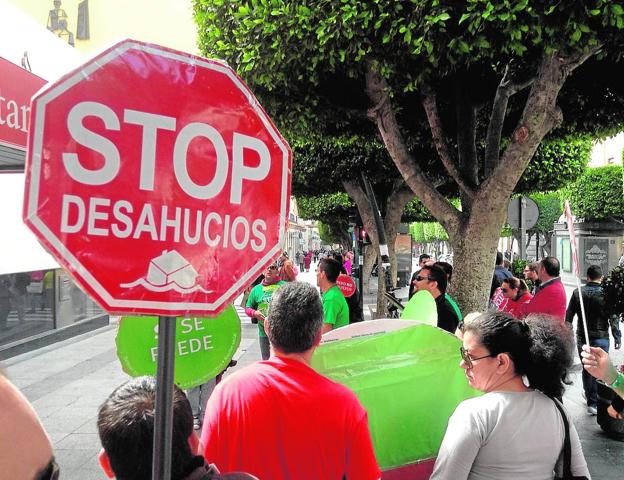 Más de mil familias de Jaén sufren un desahucio por no pagar el alquiler en tan solo cinco años