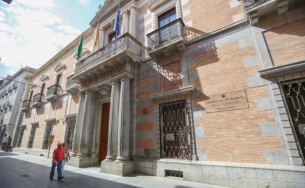 La UGR es la única universidad andaluza que cumple con el cupo de personas con discapacidad en ofertas de empleo