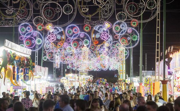 Los caseteros, enfadados con el retraso en las adjudicaciones para la feria de noche