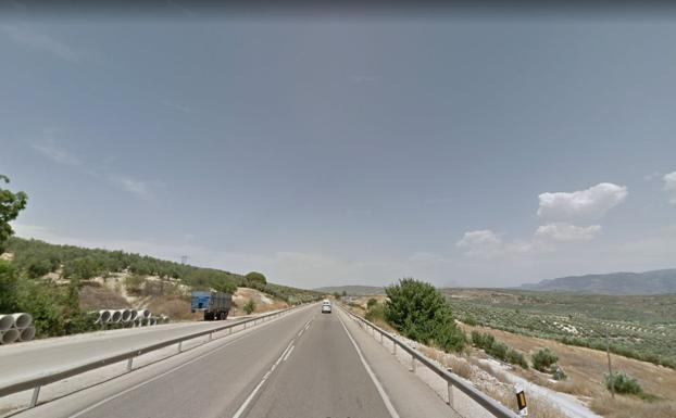 Trasladado al Neurotraumatológico el trabajador accidentado en Iznatoraf