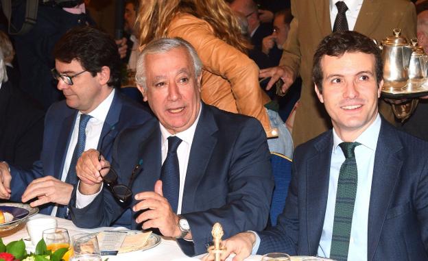 Casado retira a Arenas de la primera línea política después de treinta años