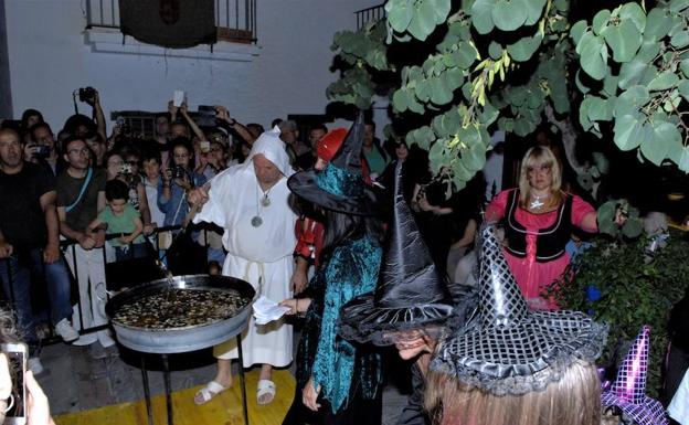 Las brujas 'toman' Soportújar