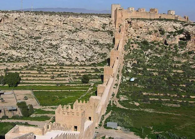 955: Abderramán III traslada la capitalidad de Pechina a Almería
