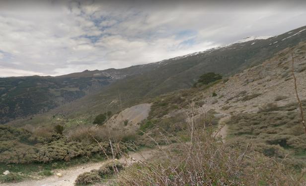 Evacúan en helicóptero a un ciclista tras caerse subiendo el Veleta