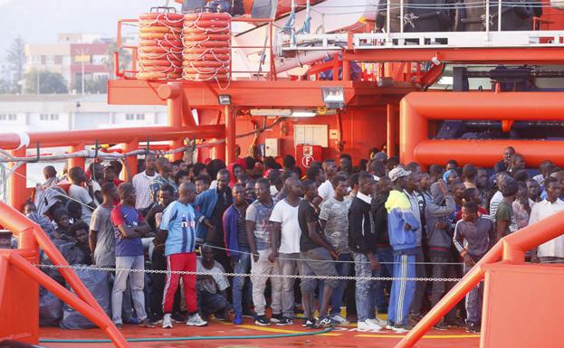 230 personas rescatadas en el Mar de Alborán llegan al Puerto de Motril