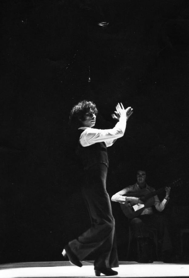 Camelamos a Mario Maya