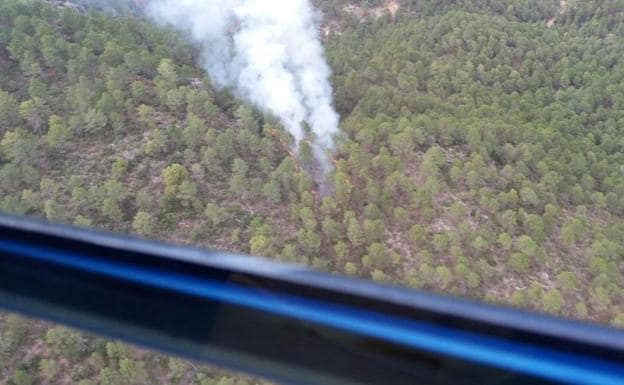 Controlado el incendio forestal declarado en Hornos