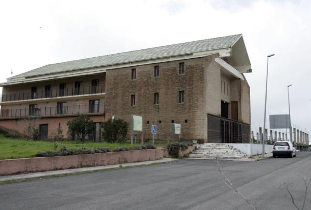 El centro Puerta de Andalucía, en Santa Elena, saldrá a licitación para albergar nuevos usos