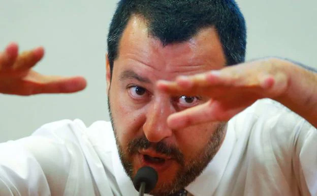 La Justicia italiana ata de manos a la Liga de Salvini al bloquear sus cuentas