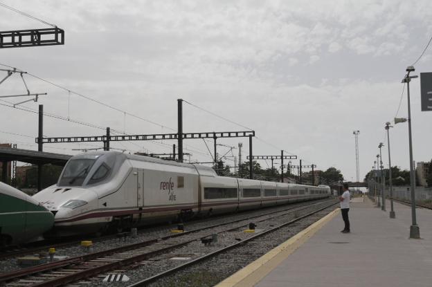 Las pruebas del AVE suman 8.000 kilómetros en 9 meses, sólo 31 viajes de ida y vuelta