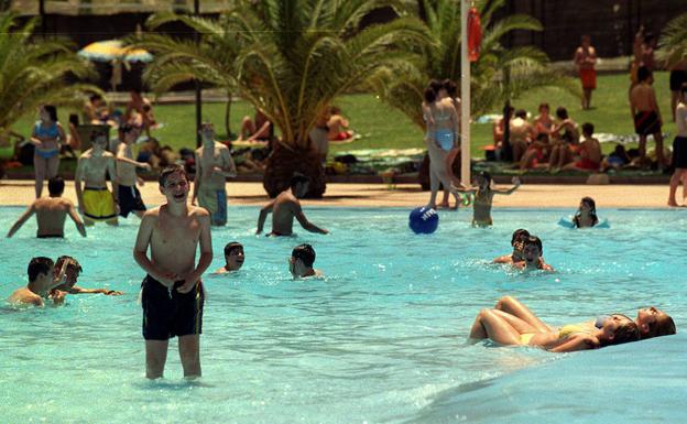 Las piscinas municipales cierran la temporada de verano con más de 64.000 usuarios