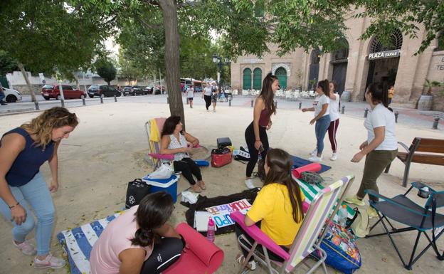 Esperando el concierto de Pablo Alborán en Granada desde 17 días antes