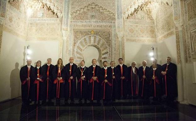 El Consejo Consultivo pidió la retirada de un título de doctor de la UGR