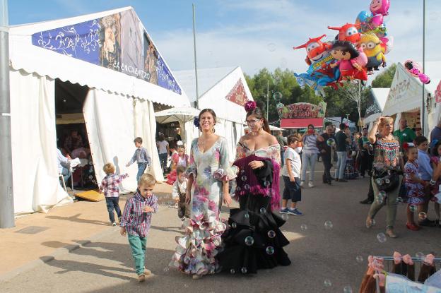 Veinte módulos casetas siguen sin ocupar a un mes de la Feria, que incorporará el día 12