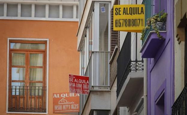 Seis sanciones a la semana en Granada por no estar en el Registro de Turismo
