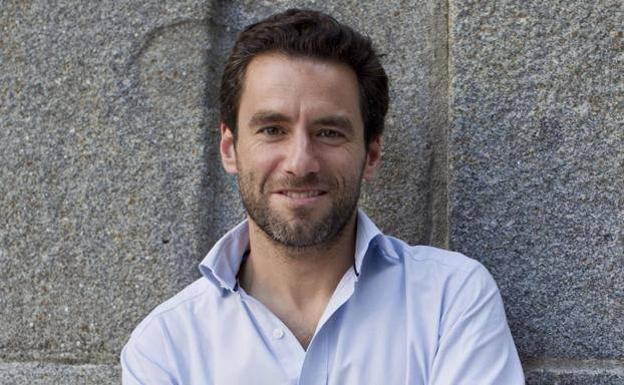 «El PP evoluciona y se moderniza como 'Cuéntame'»