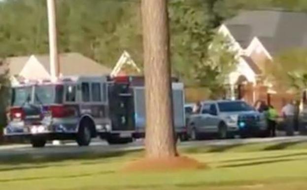 Muere un policía y otros seis resultan heridos en un tiroteo en Carolina del Sur