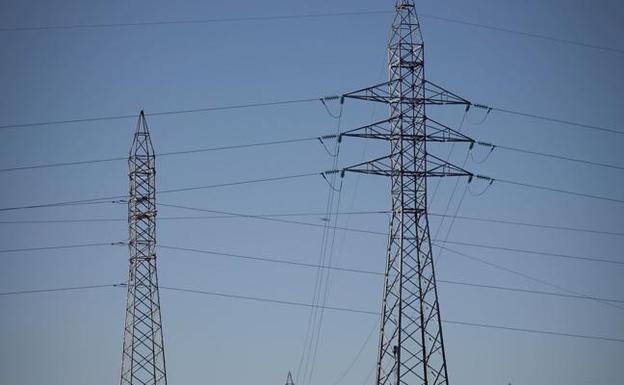 Red Eléctrica gastará 60 millones en el tendido de la autopista eléctrica entre Caparacena y Baza
