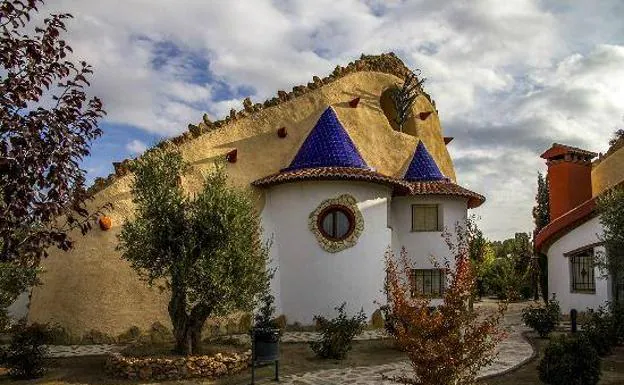 Dormir En Una Casa Cueva Un Lujo Posible En 21 Municipios De Granada Ideal