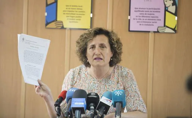 La Audiencia de Granada confirma el archivo de la causa por intrusismo contra la asesora de Juana Rivas