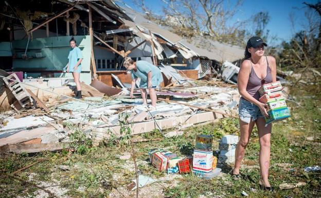 Florida inicia la recuperación tras el pavoroso paso del destructor Michael