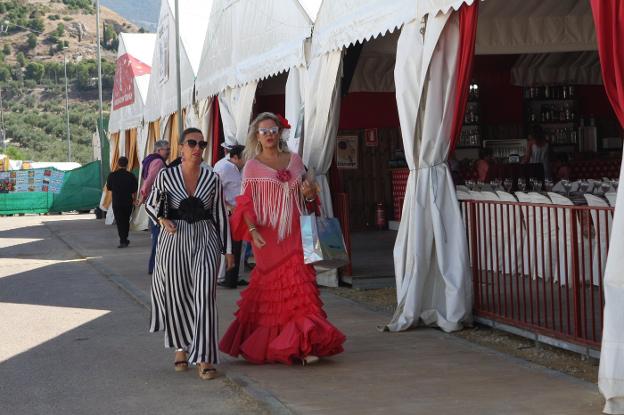 Prólogo de fiesta, sol de macetilla y obreros