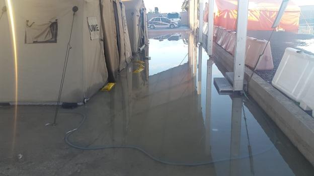 El campamento del puerto vuelve a ser una piscina