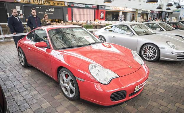 Gran exposición de Porsche en el Serrallo Plaza para todos los granadinos