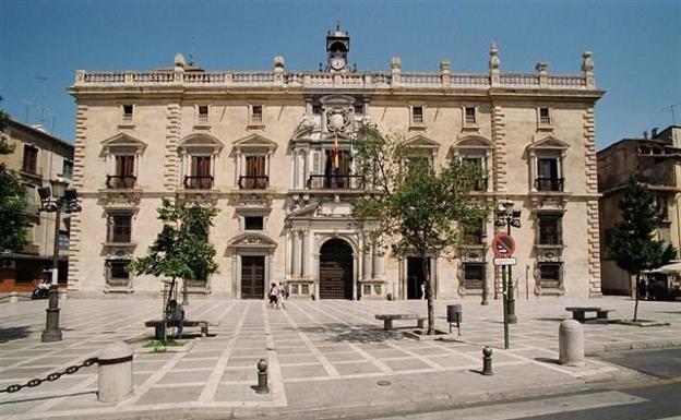 A juicio acusado de emprenderla a puñetazos con un varón al que golpeó con una piedra