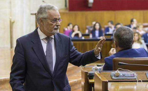 Una almeriense denuncia que le han embargado su pensión de discapacidad por una multa al coche que ya había vendido