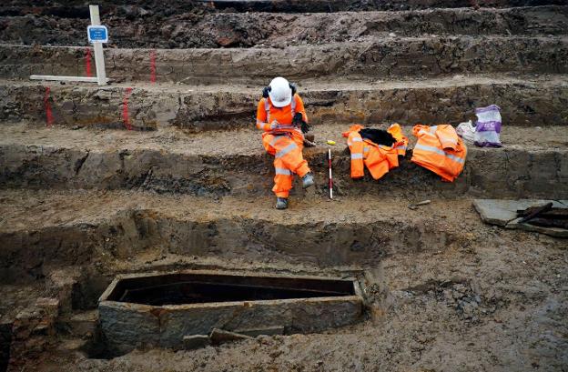 El tren más rápido de Europa va a arrasar tres cementerios