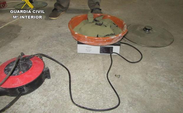 Desarticulan un laboratorio para la elaboración de hachís en Cenes de la Vega