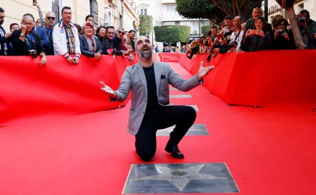 Luis Tosar cumple «un sueño» y descubre su estrella en la tierra de sus admirados 'espagueti western'