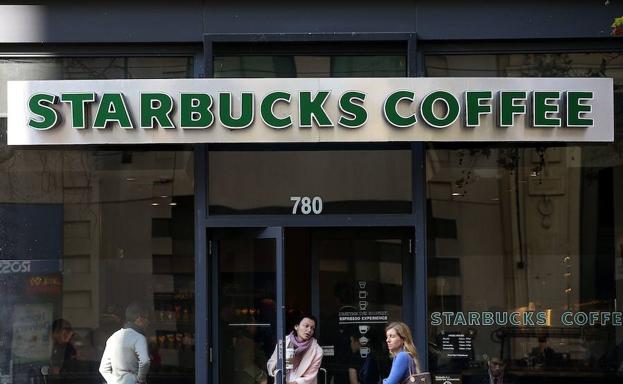 Los clientes del Starbucks estadounidense no podrán ver porno en su red wifi