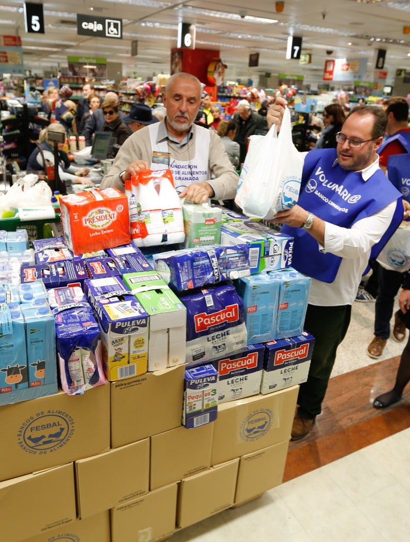 El Banco de Alimentos sigue este sábado con su Gran Recogida en comercios de toda Granada