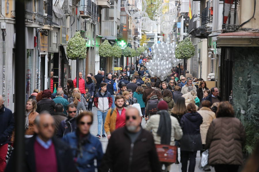 Incertidumbre entre los granadinos ante el gobierno que pueda surgir tras el 2D