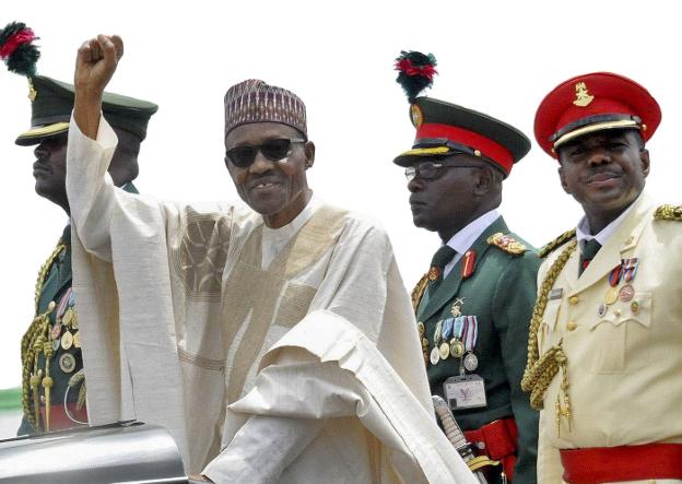 El presidente que trata de convencer a su pueblo: «No soy un clon»