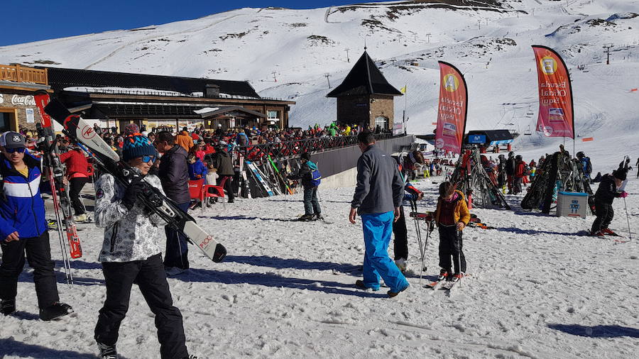 El ambiente de este domingo en Sierra Nevada