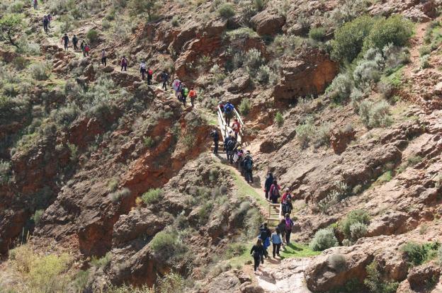 Los valores de la Alpujarra con la Travesía de Resistencia MilSendas