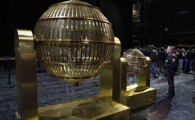 Pozo Alcón recibe 900.000 euros de un quinto premio del Sorteo de Lotería de Navidad