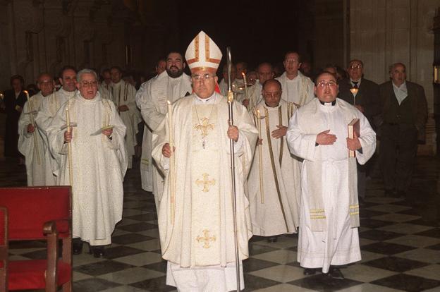 Fallece a los 78 años monseñor Santiago García Aracil, obispo de Jaén entre 1988 y 2004