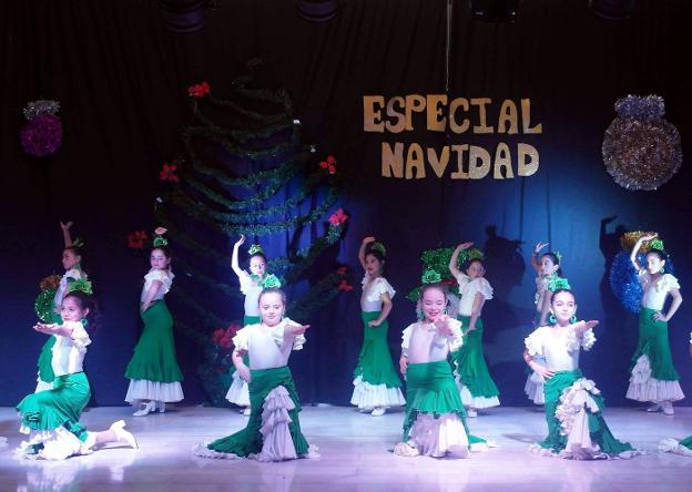 La gala solidaria castellariega danza a beneficio de AISSE