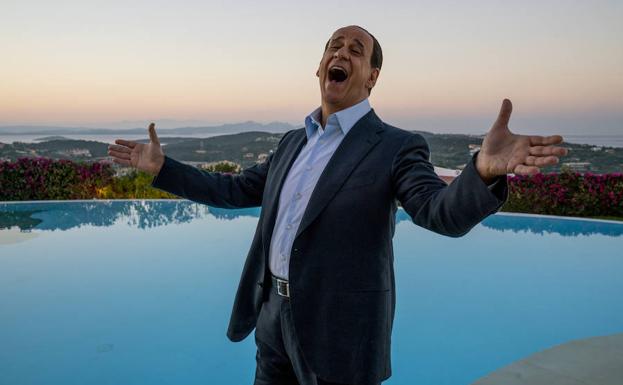Sorrentino se ensaña con Silvio Berlusconi