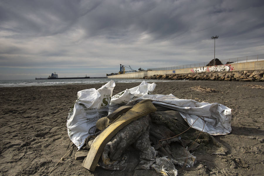 Limdeco retirará de las Azucenas los colchones desenterrados tras 15 días