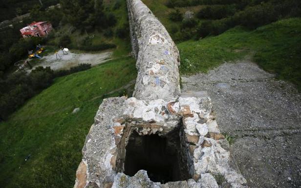 La ruta de los agujeros: pozos y hoyos peligrosos en la Costa de Granada