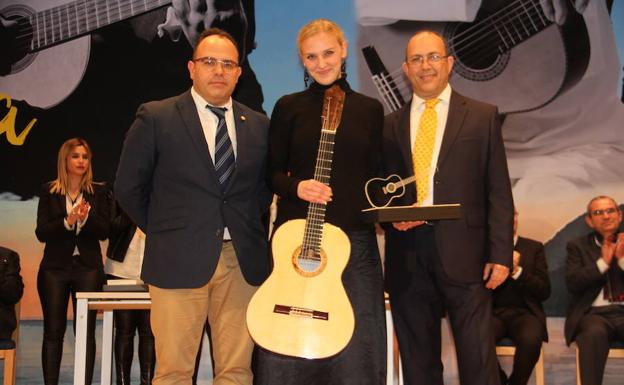 La joven guitarrista alemana Julia Trintschuk gana el certamen internacional de guitarra 'Andrés Segovia' de La Herradura