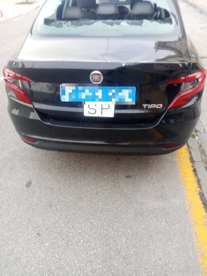 Así ha quedado el coche de Uber tras el presunto ataque por parte de un taxista