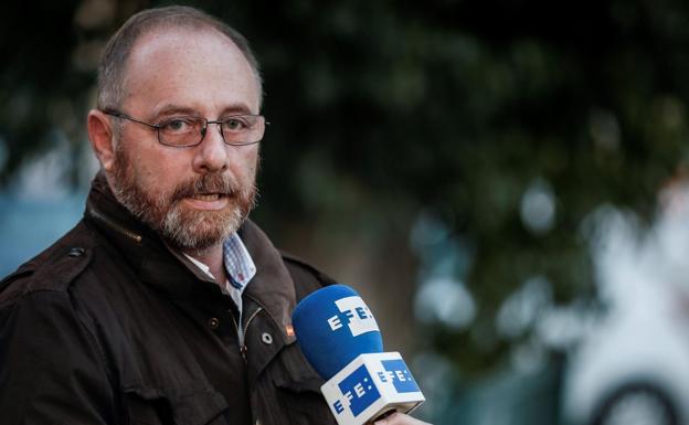 El padre de Marta del Castillo se suma a una campaña que pide que los involucrados en la desaparición de su hija den la cara